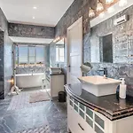 Superb Near Golf Course With Heated Pool & Jacuzzi * מארבלה