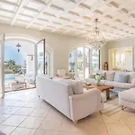 וילה Superb Near Golf Course With Heated Pool & Jacuzzi מארבלה