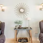 וילה Superb Near Golf Course With Heated Pool & Jacuzzi *