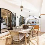 וילה Superb Near Golf Course With Heated Pool & Jacuzzi מארבלה