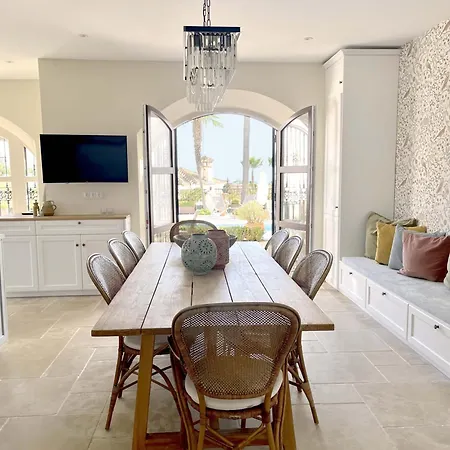 Willa Superb Near Golf Course With Heated Pool & Jacuzzi Marbella