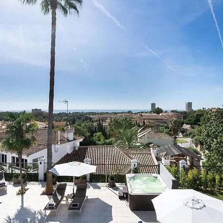 Superb Near Golf Course With Heated Pool & Jacuzzi Willa *