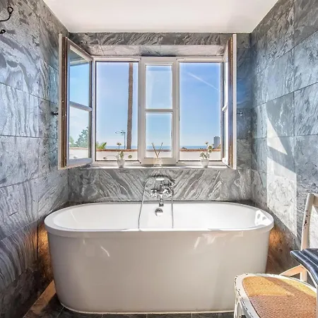 Superb Near Golf Course With Heated Pool & Jacuzzi Willa